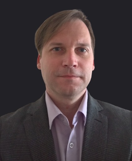             Комаров Антон Анатольевич
    